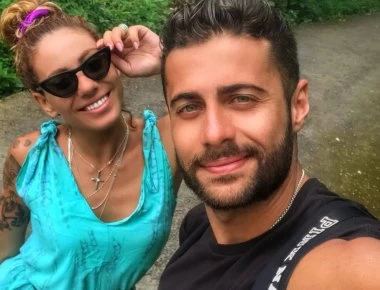 Η Ευρυδίκη Βαλαβάνη κάνει γυμναστική με τον Κωνσταντίνο Βασάλο και τον πατέρα του (φώτο)